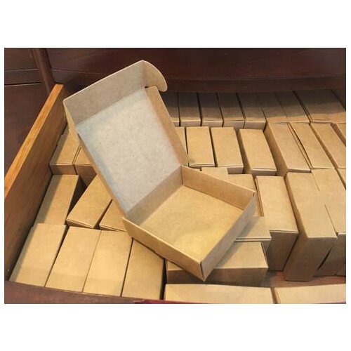 Wholesale 50pcs Natural Brown Kraft Paper Packaging Box Cajas de Carton Box Soap Packaging Box Wedding Favors Candy Gift Box