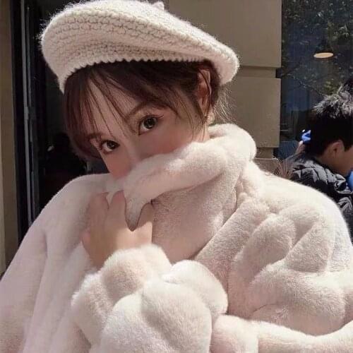 Yunyiwa Artificial Fur Coats