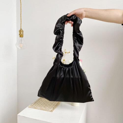 Hot INS Ruched Women Shoulder Bag Ladies Ruffles Middle Handbag Solid Color Female Designer Light Shoulder Bag Whole Sale