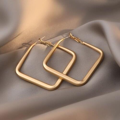 2021 New Trendy Hoop Earrings Female Temperament Big Circle Square Geometric Hanging Earring for Women Gold Metal Punk Jewelry