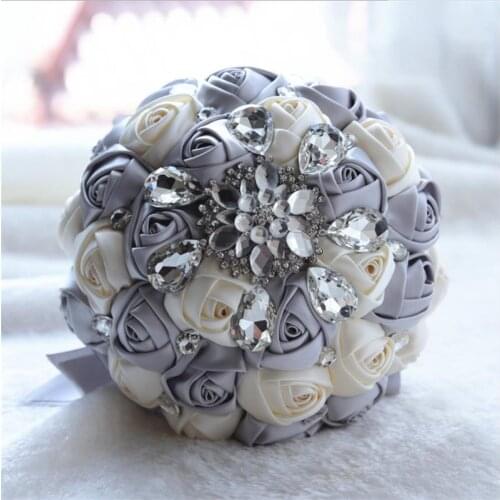 1Piece Elegant Custom Ivory Bridal Wedding Bouquets Stunning Pearls Beaded Crystal Brooch Stitch Wedding Bouquets