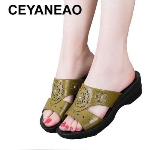 CEYANEAO 2017 summer new Mother sandals elderly fashion casual Leather Female flat sandals hollow large size women sandals 41 42