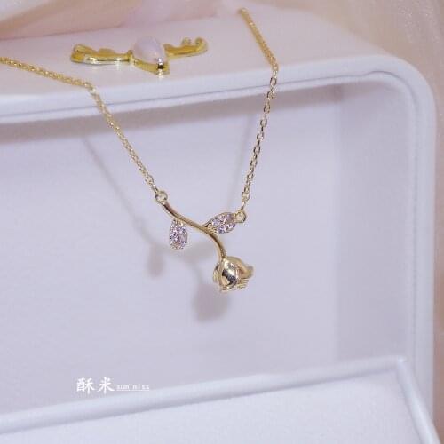 New Fashion Rose Necklace Pendant Lady Necklace Clavicle Chain Elegant Lady Charm Jewelry Anniversary Girlfriend Birthday Gift
