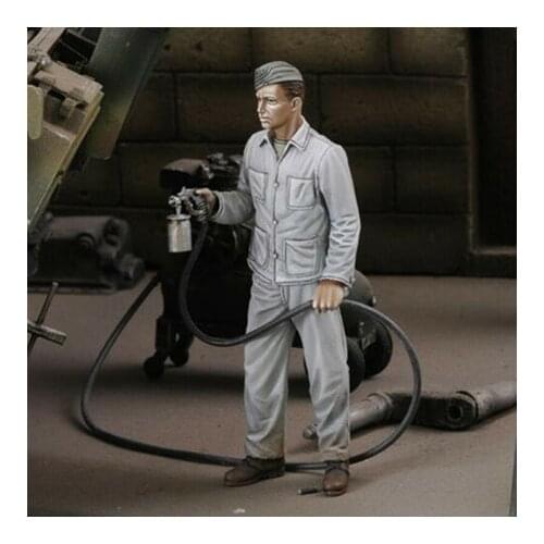 New Unassembled 1/35 ancient stand man Spray Painting ( ONE FIGURE ) Resin Figure Unpainted Model Kit