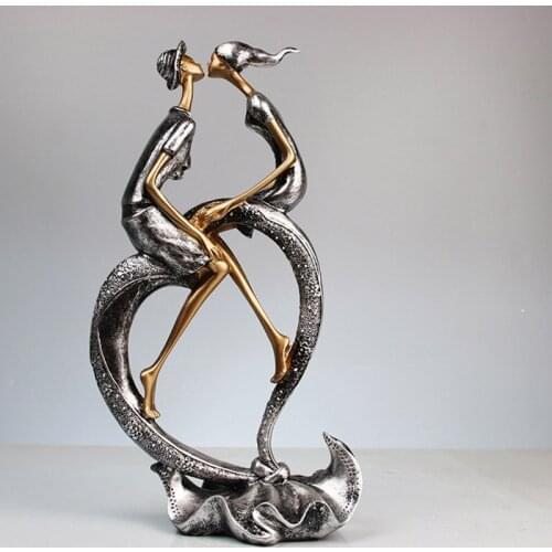 Wedding Decoration Maison Figurine Resin Handcarfts Lovers Statue Figurine Home Original Design Love Handicraft for Home Office