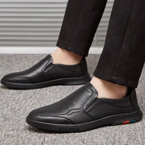 Brand Genuine Leather Casual Loafer Shoes Men Soft Slip On Flats Fashion Moccasins Comfortable Mens Driving Shoes Man Footwear