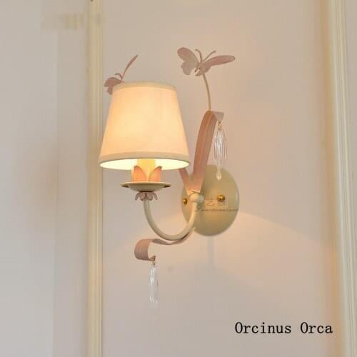 American Romantic Pink Butterfly Wall Lamp Living Room Corridor Bedside Lamp Korean Creative LED Candle Crystal Wall Lamp