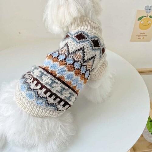 Pet clothes two-legged sweater cat Teddy VIP puppy dog clothes small dog puppies spring and autumn winter clothes