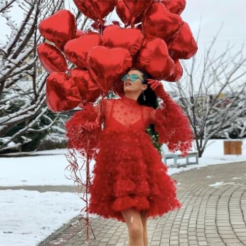 2021 Red Appliques Prom Party Dresses Elegant Long Sleeves Knee Length Evening Gowns Adult Celebrity Party Formal Dress Custom