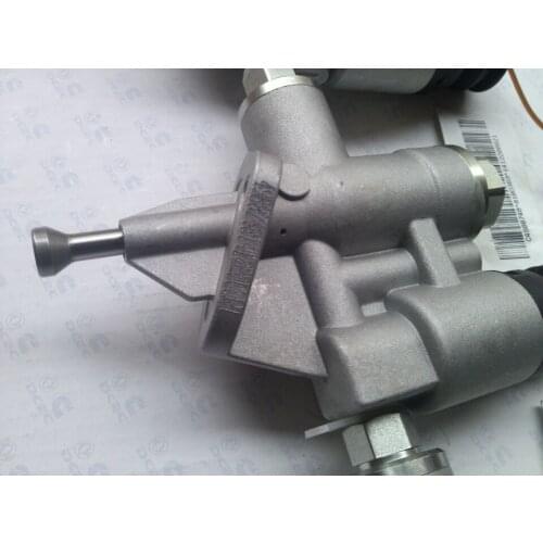 Big hole pump C4988748