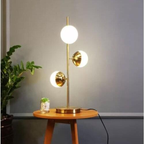 Elegant LED Floor Lamp Nordic Loft Golden Metal Living Room Sofa Standing Lamp Hotel Bedroom Deco Lights Bedside Desk Lamp