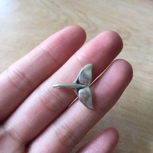 25pcs Antique Silver Tiny Whale Dolphin Fish Tail Charm Pendant For Necklace Findings Accessory