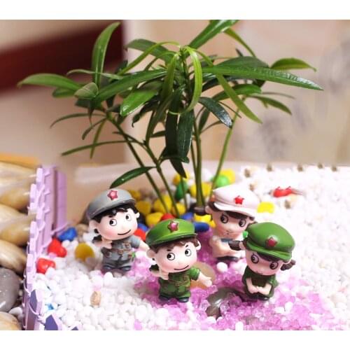 2pcs Cartoon Sweetheart Micro Landscape Decor Cute Korean Couple Cartoon Plastic Character Small Ornament Wedding Accessories