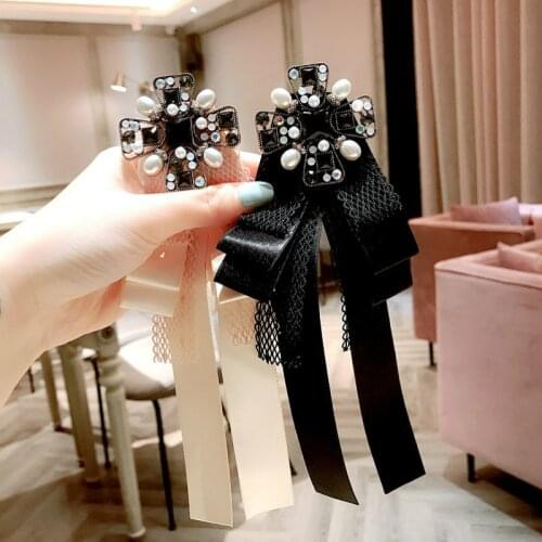 2019 New Korea Fashion Women Retro Bow Lace Imitation Rhinestone Pearl Cross Big Brooch for Girl Corsage Bow Tie