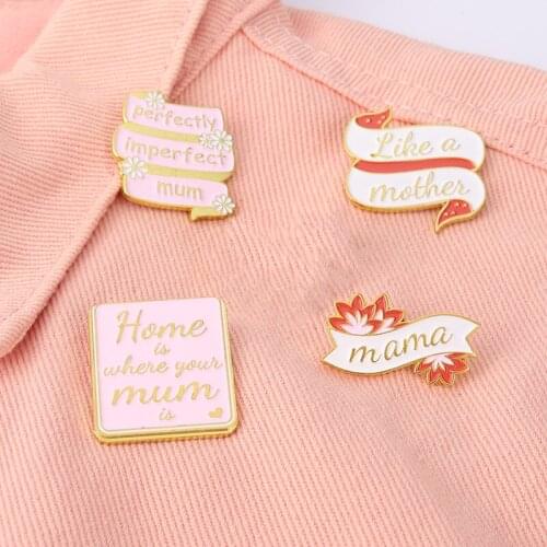 Cartoon Mothers Day Brooch New alloy Best Mama Enamel Pins Lapel Badge Bag Cartoon Pink Jewelry Mothers Day Birthday Gift