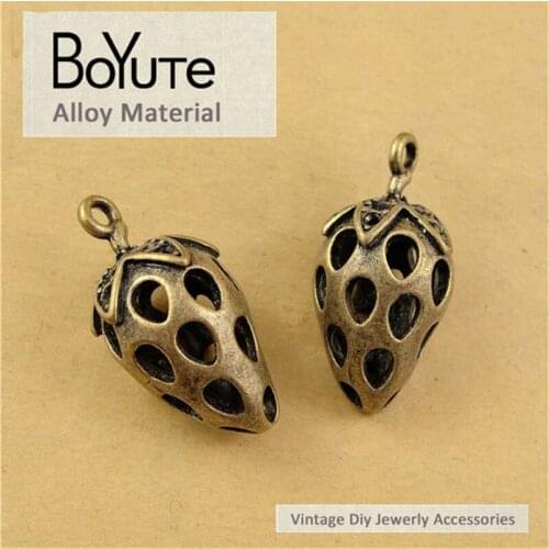 BoYuTe (10 Pieces/Lot) 12*16MM Vintage Style Antique Bronze Plated Hollow Strawberry Charms Pendant Jewelry Makings