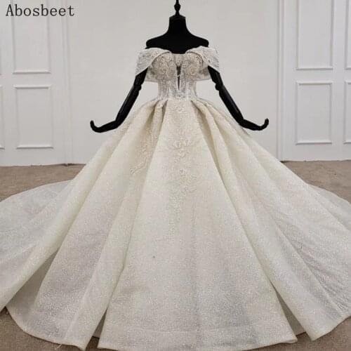 Luxury Vintage Ball Gown Wedding Dress 2021 Off Shoulder Style Cathedral 200CM Train Shining Beads Wedding Gown Lace Up Back