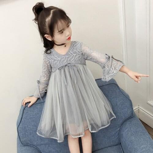 Girls Fashion Lace Splicing Princess Dress 2020 Children Summer Trumpet Sleeve Tulle Embroidered Dresses Baby Kid One Piece X102