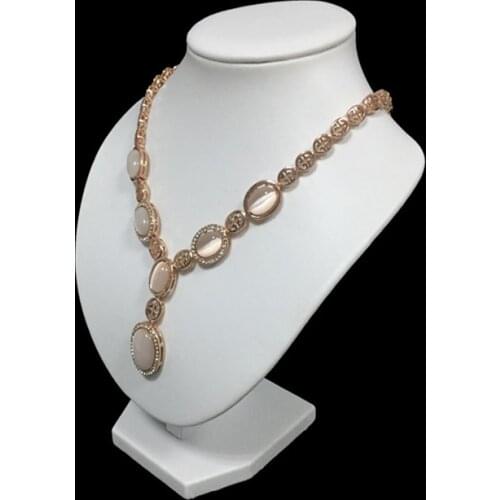 Faux Leather Neck Shelf Model White Necklace Pendant Mannequin Bust Bead Chain Jewelry Display Stand Rack