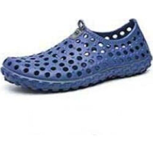 New One-piece Foam Hole Shoes Mens Lightweight Hollow Sandals Fishing Non-slip Beach Father Sandals And Slippers