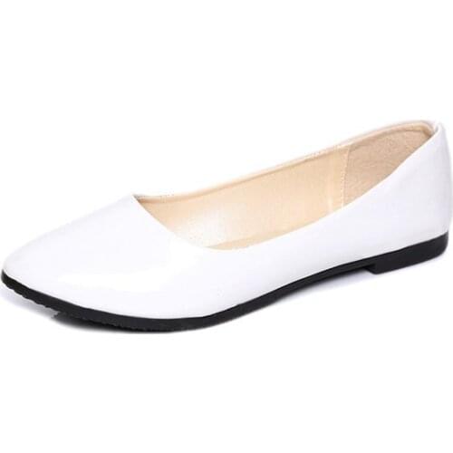 2019 Spring Hot Fashion Women Flats Slip on Flat Shoes Candy Color Woman Boat Shoes Black Loafers Faux Suede Ladies Ballet Flats