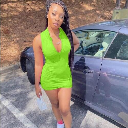 2021 Hot Style European and American Womens Summer Fashion Sexy Pit Strip Zipper Tight Dress Short Skirt Deep V Bag Hip