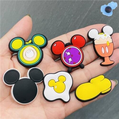 1pcs PVC Cartoom Alarm Clock Cute Shoes Accessories Garden Shoe Decorations Fit Croc Jibz Charm Kids Party Presents