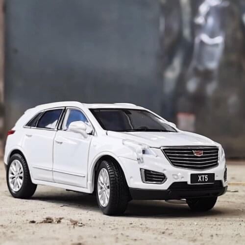 1/32 XT5 SUV JKM Diecast Model Car Toys Kids Boys Girls Gifts Sound Lighting