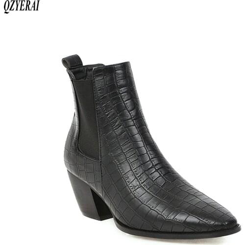 2020 New autumn/winter patent-leather boots for ladies 6cm heel black Russian classic boots ladies' shoes large size 34-48