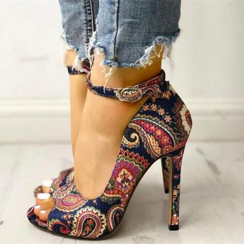 2021 summer European and American style fish mouth color high stiletto heels retro ethnic ladies plus size sandals
