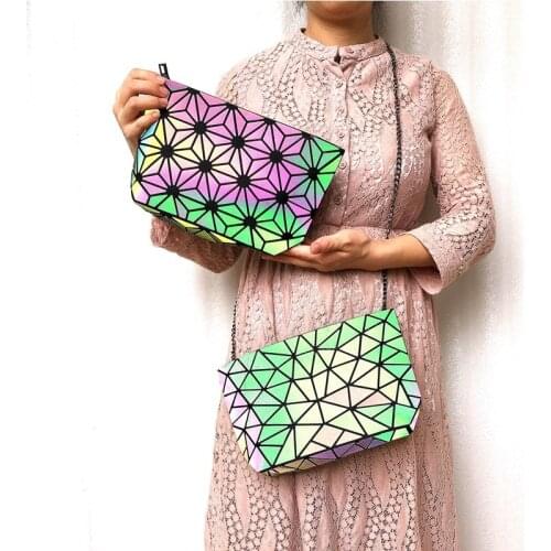 Chain shoulder bag for women Fashion folding geometric holographic luminous bag Trendy brand reflective women Crossbody Bags