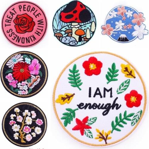 Beautiful Flower Iron On Patches For Clothing Fashion Embroidery Patch DIY Sewing Stripe Applique Stickers Badge T-shirt Decor