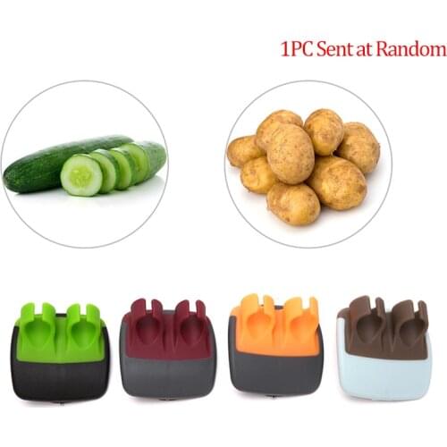 Durable Palm Vegetable Peeler Sharp Blade Finger Potato Peeler with Comfortable Rubber Finger Grip Palm Peeler Carrot