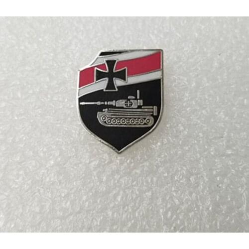 WW2 Luftwaffe Kriegsmarine German Bomber Warship & Tank Brooch for Men Lapel Pin Cap Badge COPY