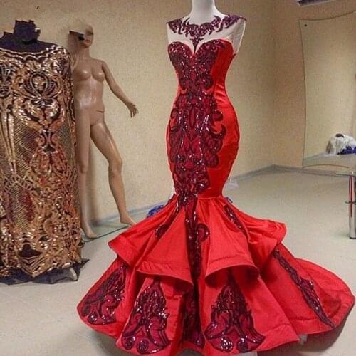 Stunning Evening Dress Red Elegant Long Evening Dresses Robe de soiree Abendkleider Sequins Evening Gown Mermaid Appliques