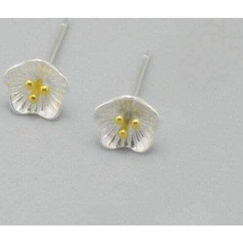 New Female Simple Small Fresh Golden Flower 925 Sterling Silver Jewelry Personality Lotus Popular Gift Stud Earrings SE782