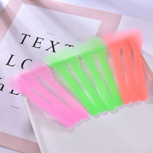 10 Pcs/Pack Skin Care Crescent Scoop Face Beauty Plastic Mask Scraper Mask Stick Adjusting Tool Eye Cream Random Color