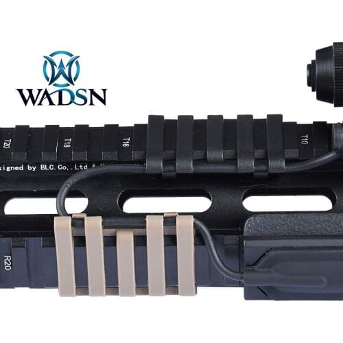 WADSN Airsoft Tactical 5-slot Rail Cover Rubber with Wire Loom Flashlight PEQ Remote Switch Hunting Rifle Handguard Rail Panel