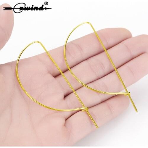 Cxwind Simple Wire Moon Hoop Earrings Crescent Half Moon Earring Ear Accessories for Women Fashion Piercing Jewelry pendientes