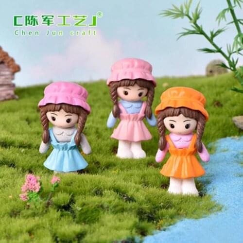 ZOCDOU 1 Piece Cute Fisherman Hat Girl Small Statue Little Figurine Crafts Figure Ornament Miniatures