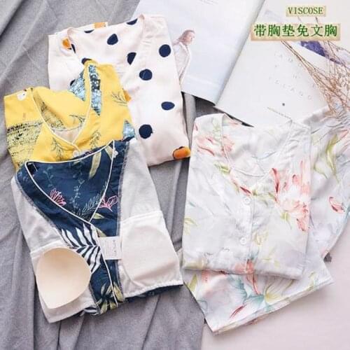 Removable chest pad pajamas women short sleeve cropped pant sleepwear set v-neck spring summer pijamas female print pyjamas suit