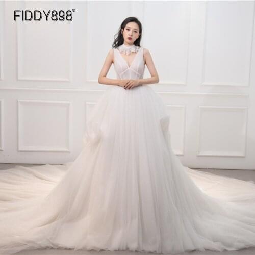 Elegant V-neck A Line Wedding Dress Bride Dress with Choker Robe De Mariee Beaded Wedding Dresses for Women 2020
