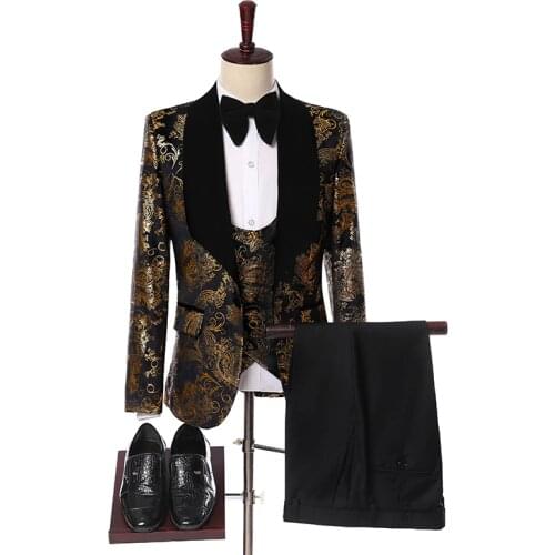 Wedding Men Suits 2019 New Designs Gentleman Velvet Lapel Slim Fit Black Gold Flower Party Groom Tuxedo For Men 3 Pieces Suit
