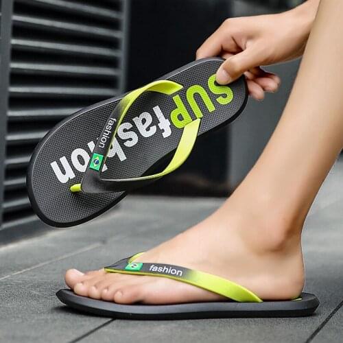 Mens Summer Slippers Korean Version Of The Trend of Non-Slip Deodorant Flip Flops Fashion Outer Wear Personalized Beach Shoes