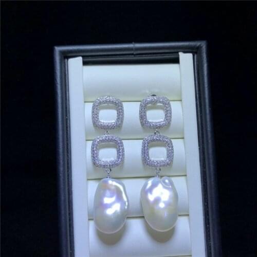 15X23mm Natural baroque irregular pearls CZ Earrings