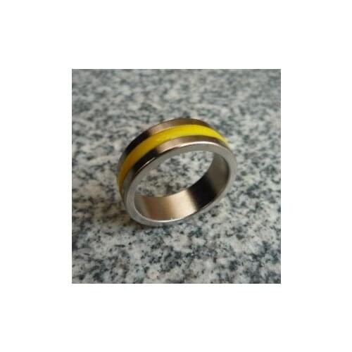 2014 New magnetic paint coated Ring (Yellow/Red/White/Blue) - trick, magician, mentalism, Fire magic Magic trick classic toys