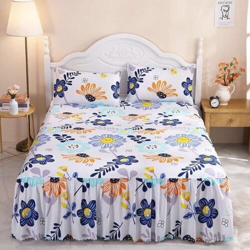 3 Pcs Thickened Lace Bedspread Wedding Fitted Sheet Cover Soft Non-Slip Bed Skirt 1 Pcs + Pillowcase 2 pcs