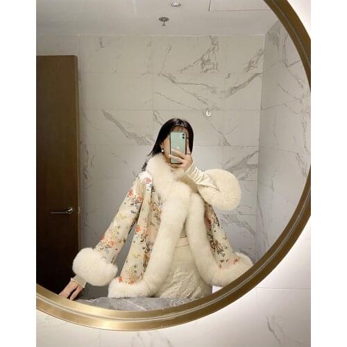 Chinese Style Fox Furry Fur Cape 2020 Fashion New Court Celebrity Satin Mid-Length Clothing Womens Tang Suit Coat