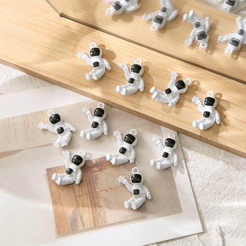YEYULIN 10pcs Enamel Alloy Alien Charms Astronaut Pendants For Jewelry Making DIY Bracelet Necklace Handmade Craft