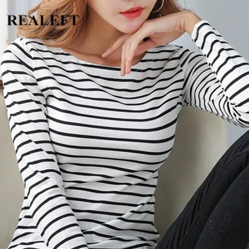 REALEFT 2021 New Autumn Cotton Classic Striped Womens T-shirts Basic Long Sleeve O-Neck Knitted Casual Female Slim Shirt Tops